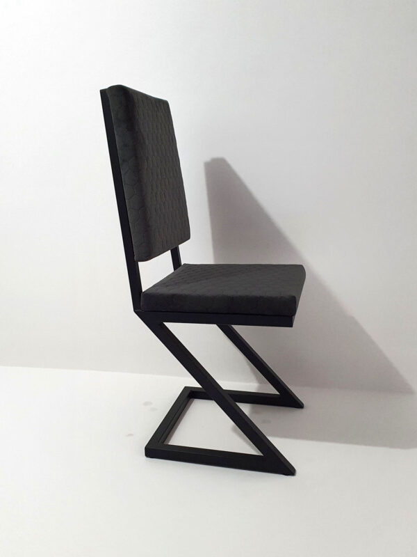 tapicerowane krzesło industrialne z oparciem