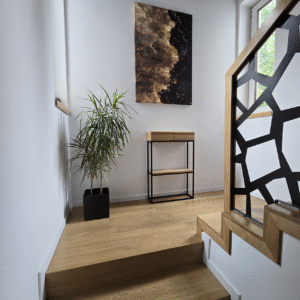 Mała dębowa konsola z szufladami na korytarz lub do sypialni